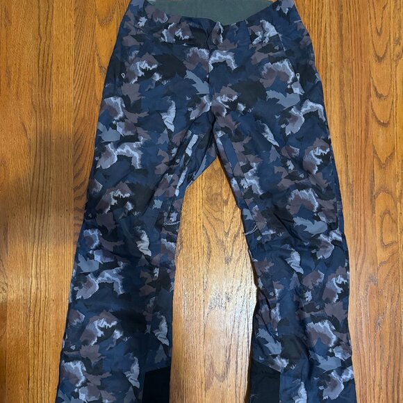 Patagonia Other - Patagonia Insulated Powder Bowl Snow Pants – Camo Print – Size M